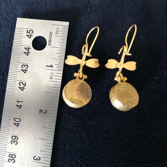 Handmade rose quartz and grey pearl drop earrings - Picture 2 of 3